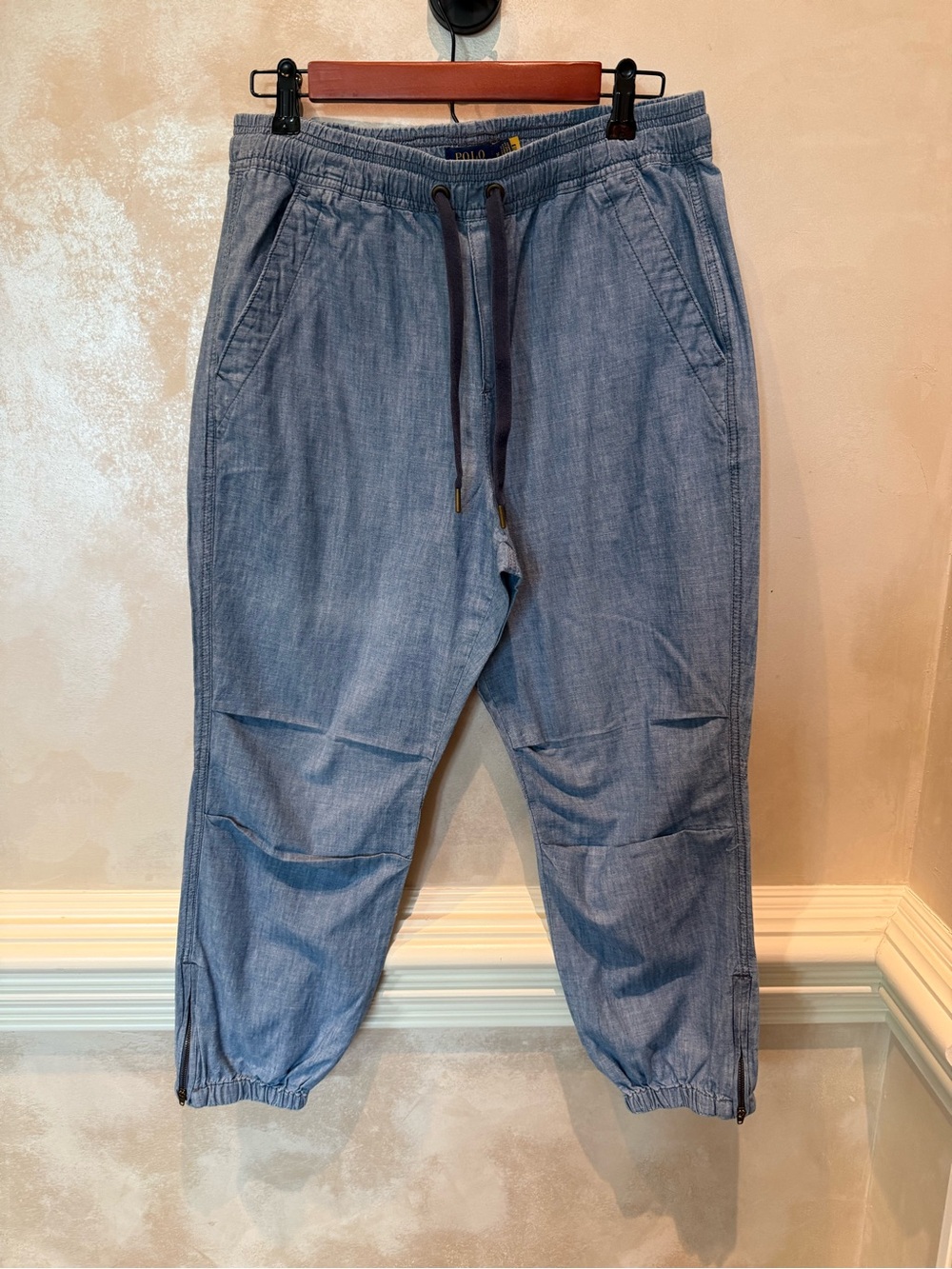 Women’s Light Blue Chambray Jogger Jeans - Casual Elastic Waist